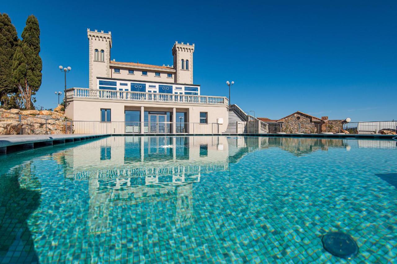 Castello Bonaria Wine & Spa Resort กัมปีลยา มาริตติมา ภายนอก รูปภาพ