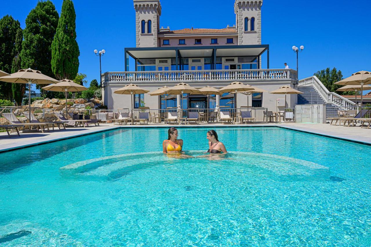 Castello Bonaria Wine & Spa Resort กัมปีลยา มาริตติมา ภายนอก รูปภาพ