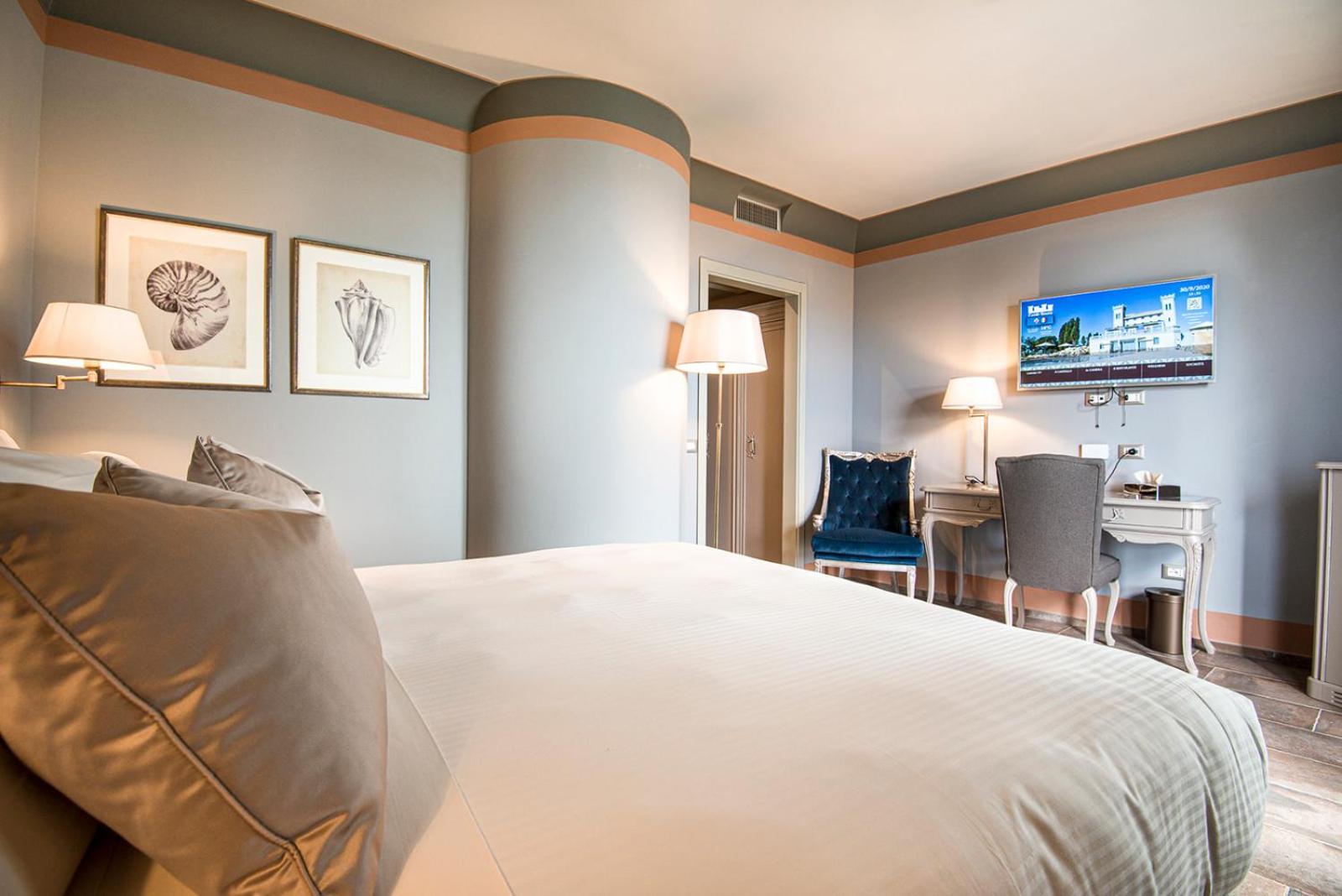 Castello Bonaria Wine & Spa Resort กัมปีลยา มาริตติมา ภายนอก รูปภาพ